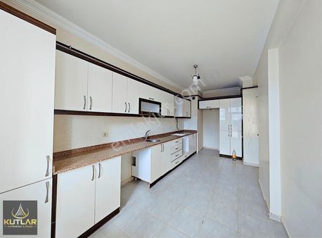 "kutlardan Akkent Cadde Üzeri Fırsat Daire "...