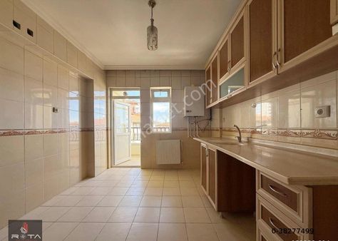 Rota'dan Seval Cd Üzeri Yüksek Kat 3+1 Geniş Daire Çift Balkonlu