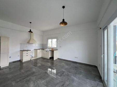Lefkoşa Ortaköy'de Eşyasız Kiralık 2+1 Daire !!