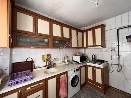 Balıkesir Altıeylül Kasaplar Mahallesi Satılık 2+1 Arakat Daire