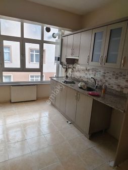 Çorlu Reşadiyede Satilik Arakat Daire2t1