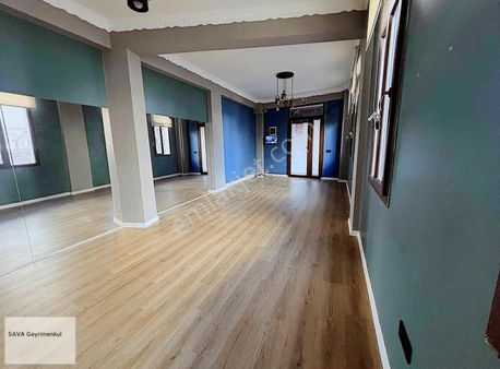 Urla Merkez Sanat Sokağı'na Çok Yakın Kiralık İşyeri