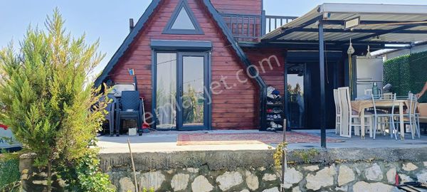 Menderes Gardenda 296m2 Arsa İçerisinde Köşe 1+1 Bungalov