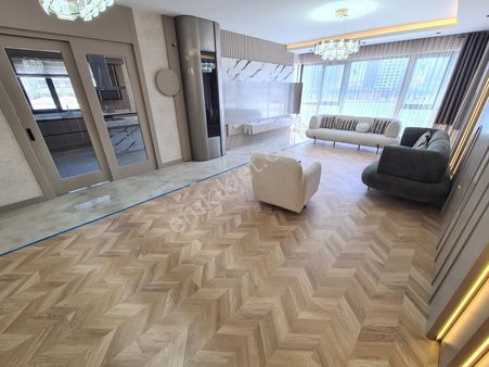 Ovacık Göbekte Bulvar Cepheli Ultra Lüks 4+1 Realty Gate'ten