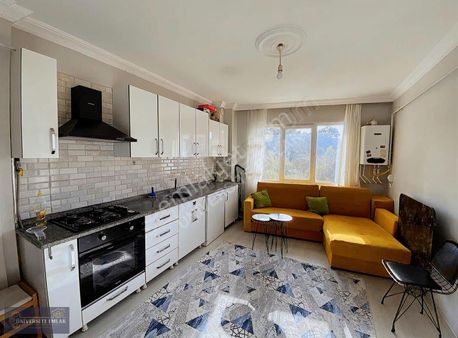 Düzce Üniversitesi Yanı Balkonlu Geniş Ful Eşyalı Satılık Daire