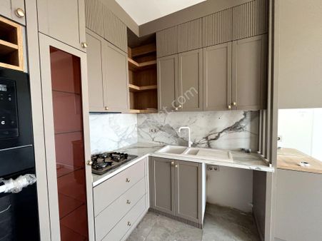 Altıntaş'ın En Geniş Metrekareli Ve Donatılı 1+1 Dairesi