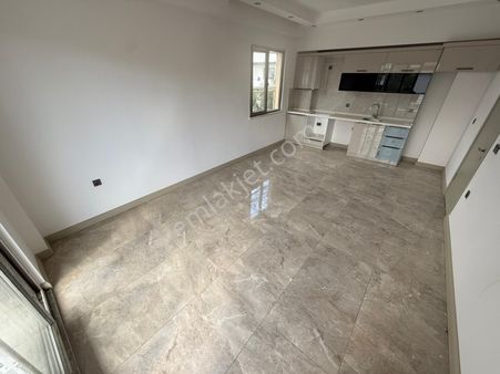 Parla'dan Zeytinlide Yerden Isıtma Ön Cephe Ara Kat 2+1daire