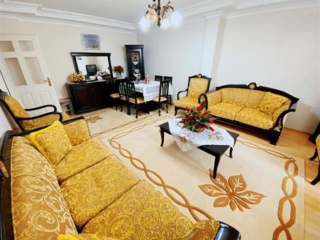 Esertepe'de Cadde Yakını Acil Satılık 3+1 Daire