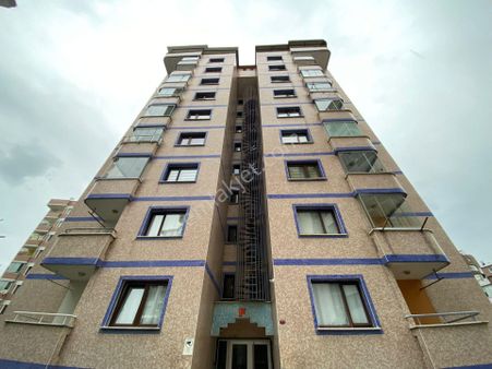 Trabzon Karşıyaka Kevser Sitesi'nde 3+1 Kiralık Daire