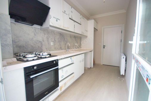 Aktif'ten Turhanbey'de Satılık Çift Balkonlu Merkezi Konumda Sıfır 2+1daire