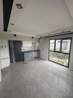 Denizli Merkezefendi Servergazi Hastenesi Karşısı Satılık