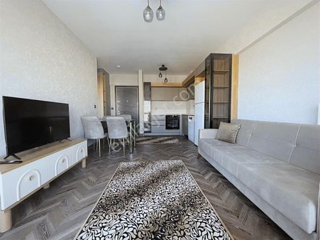 Ap İst Port Da Metroya Çok Yakın 1+1