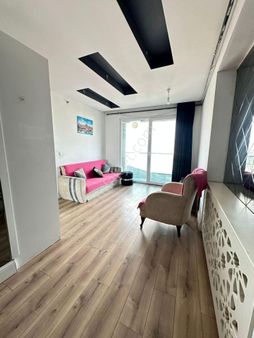 Esenyurt Akevler Mahallesi 1+1 Full Eşyalı Kiralık Daire 11.kat Balkonlu Havuz Ve Peyzaj Manzaralı