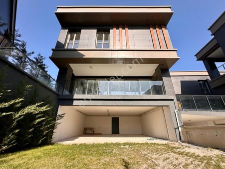 Redstone Castle Bağlıca Site İçi Satılık 5+1 Lüks Villa