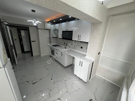 Bademlik Mahallesi'nde Ara Katta Full+full Yapılı Daire!