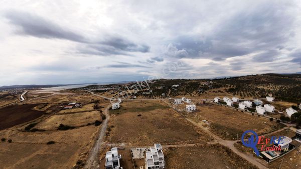 Evre Emlaktan Gömeçte Satılık Villa İmarlı Arsa 200 M2