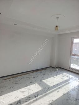 Denizli Merkezefendi Yenimahalle Gazi Yolunda Satılık Daire 2+1 95 Metre Fiyatı 2 Milyon 500 Bin