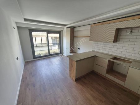 Fikrialtay Mahallesin'de 1+1 Satılık Daire Sıfır