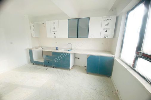 Kazakitan Parkına Yakın Site İçerisinde Kelepir 3+1 Daire..!