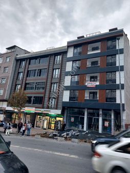 Gaziosmanpaşa Küçükköy Beşyol De Satılık Daire Birinci Kat Balkonlu 2+1 115 M2