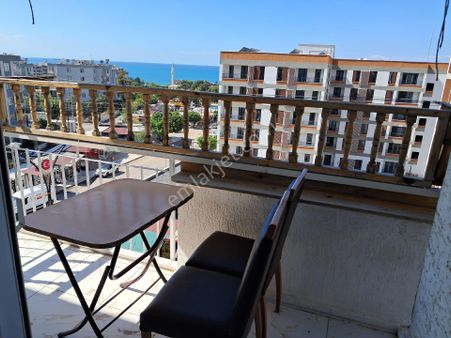 Star Emlak'tan Denizciler Merkezde Eşyalı Kiralık Daire