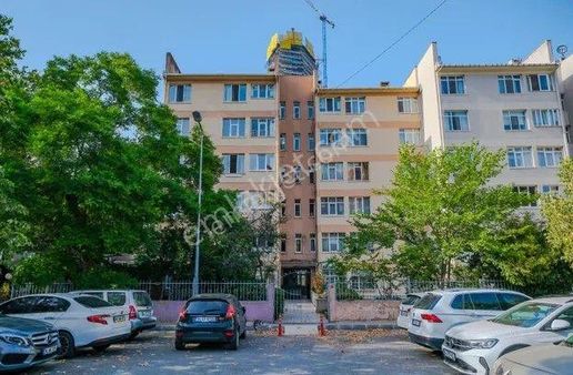 Akmerkez Karsısı Beledıye Sıtesı 90m2 Ozel Bahce Cıkıslı Gırıslı