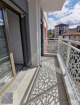 Koyundere Merkezde Satılık Doğalgazlı 3+1 Arakat Daire