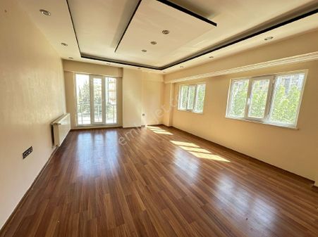 Yavuz Emlak Tan Satılık Daire 1 Kat Karaköprü Çankaya Mah 5 Oda Tekli