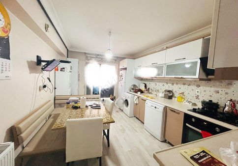 Acil Satılık! N.ertaş Cd Üzerinde Site İçerisinde 3+1 Daire..!