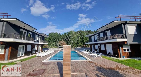 Göynükte Havuzlu Ful Eşyalı 1+1 Site İçerisinde Daire Can-iş