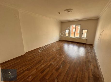 Yayla Mah 1425 Sokak Asansörlü Ön Cephe 3+1 Krediye Uygun Daire