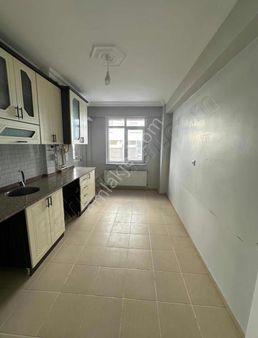 Loft Gayrimenkulden Batıkent Mahallesin'de Kiralık 2+1 Daire