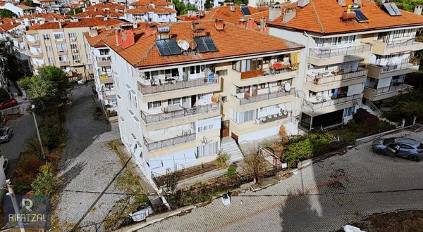 Ayvalık 150 Evler'de Uzun Dönem Eşyalı 3+1 Kiralık Daire