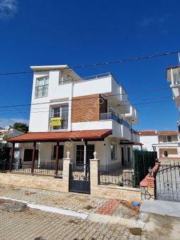 Denize Yürüme Mesafesinde 150 Mt Deniz Manzaralı,6+1 Müstakil Girişli Vil
