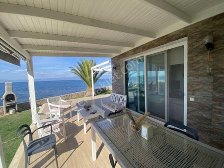 Balıkesir Ayvalık Ta Satılık Villa .denize Sıfır.