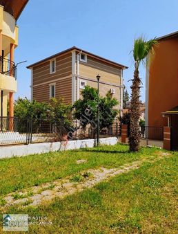 Side De Denize Yakın Eşyalı