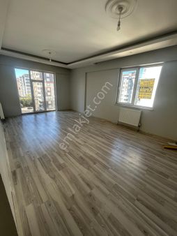 Satlık 3+1 Güney Bati