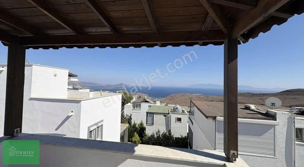 Tam Müstakil Yahşi Bölgesinde Deniz Manzralı Satılık Villa