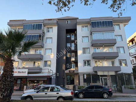 Merkezi Konumda Ferah 3+1 Kiralık Daire