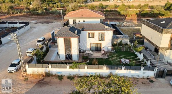 Harun Reşit Polat'tan Burç Esentepe'de Köşe Parsel Villa