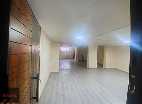 Çekmeköy Taşdelen Sultançiftliğin'de Pasaj İçinde Kiralık Dükkan