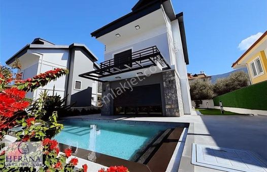 Ölüdeniz, Hisarönü Merkezi Konumda Satılık Müstakil Lüks Villa