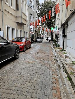 Sarıyer Büyükdere'de Caddeye 2 Adım Satılık İşyeri