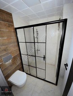 Işıklara Yürüme Mesafesinde Lüks 3+1 K.otopark Ebv Banyolu