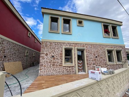 Dağlı Gayrimenkul’den Alaçatı Tasarım Modern & Lüks 2+1 Taş Yapı