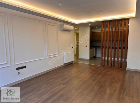 Emlak Buraya İzmir Landor Gaziemir'de Kiralık 3+1 Bahçe Katı