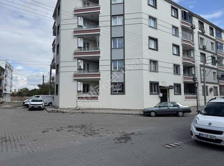 Dostlardan Gölet De Kiralık 3+1 Daire