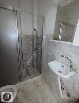 Yenikapı Marmaray Tramvay Ofise Uygun Kiralık 2+1 Daire