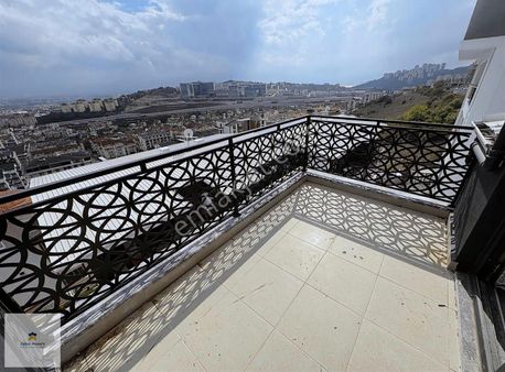 Çakar Home İzmit Site İçerisinde Satılık Önü Açık 1+1 Daire