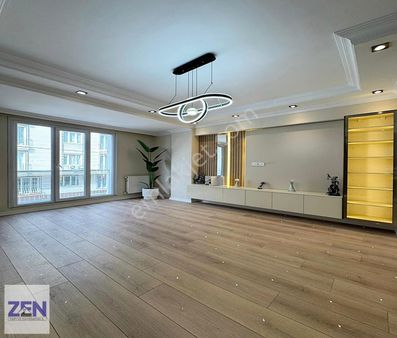 Lüks Dekorlu Krediye Uygun Merkezi Konumda 2+1 Satılık Daire!!